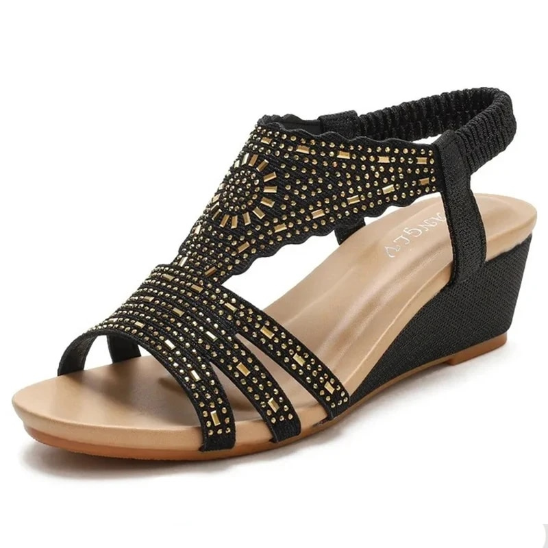 Janine - Fashionable women&