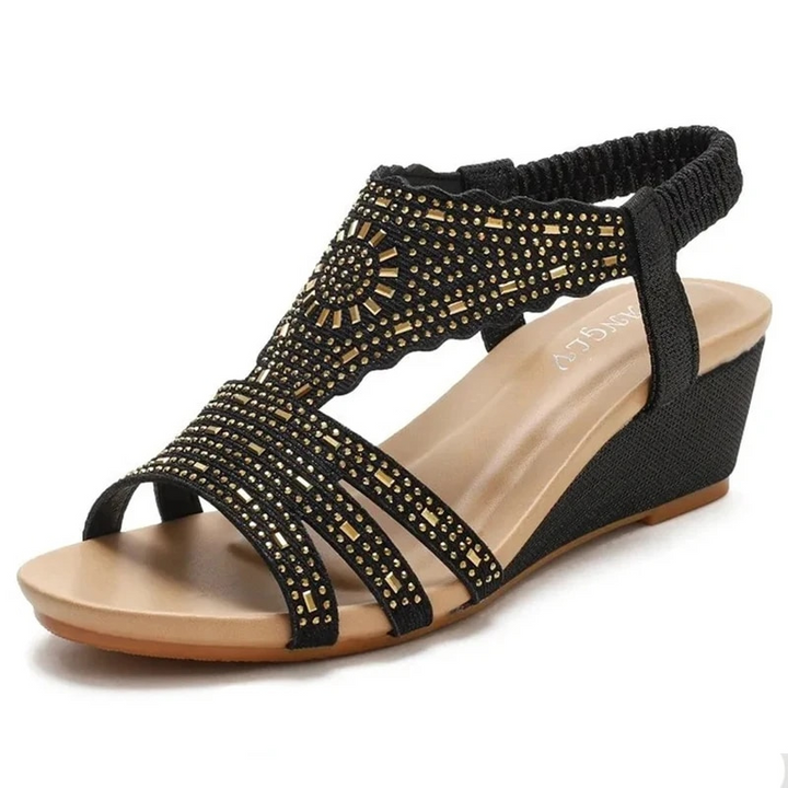 Janine - Fashionable women&