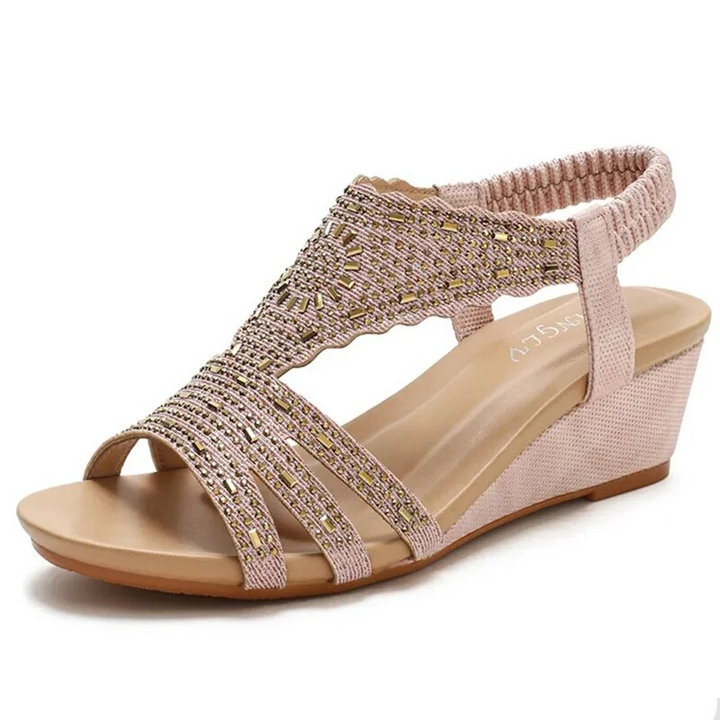 Janine - Fashionable women&